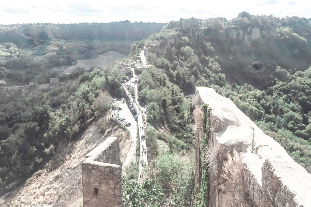 Civita di Bagnoreggio e il suo ponte lungo 200 mt