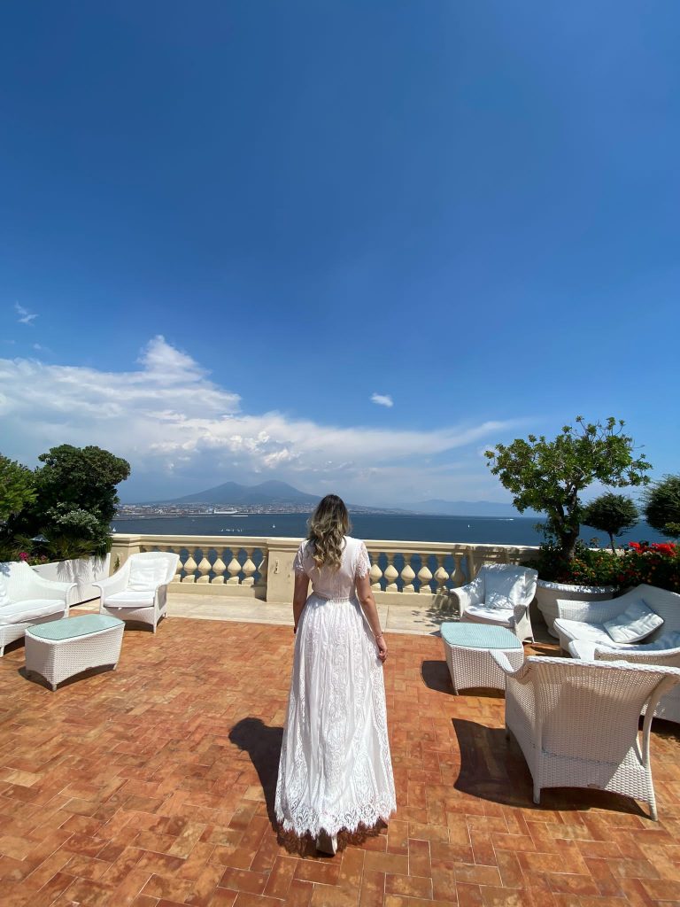 La terrazza dell'Hotel Excelsior Napoli